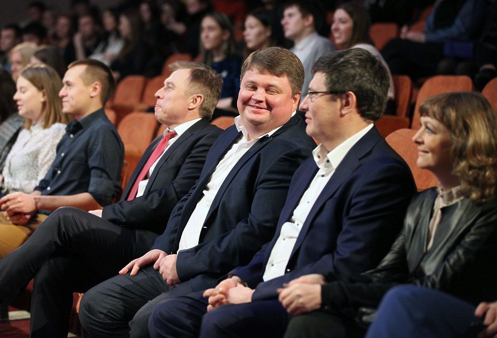 Как разжечь Революцию. Теория Заговора