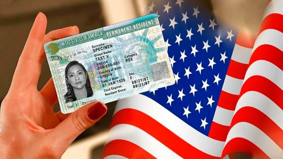 США приостановили программу лотереи грин-карт из-за стрельбы в университете